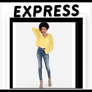 Loose Fit Express Velvet Chenille Slight Bell Sleeves Top